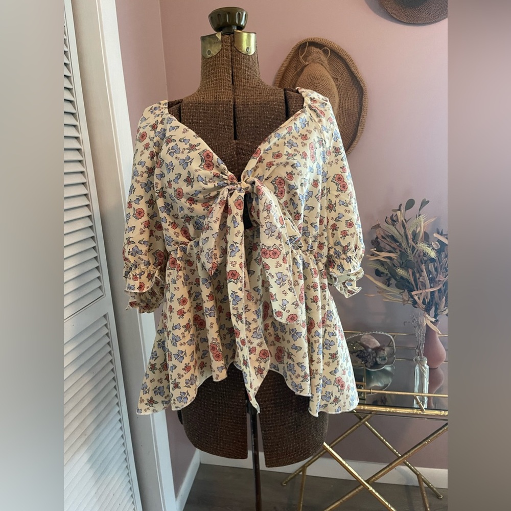 Floral top